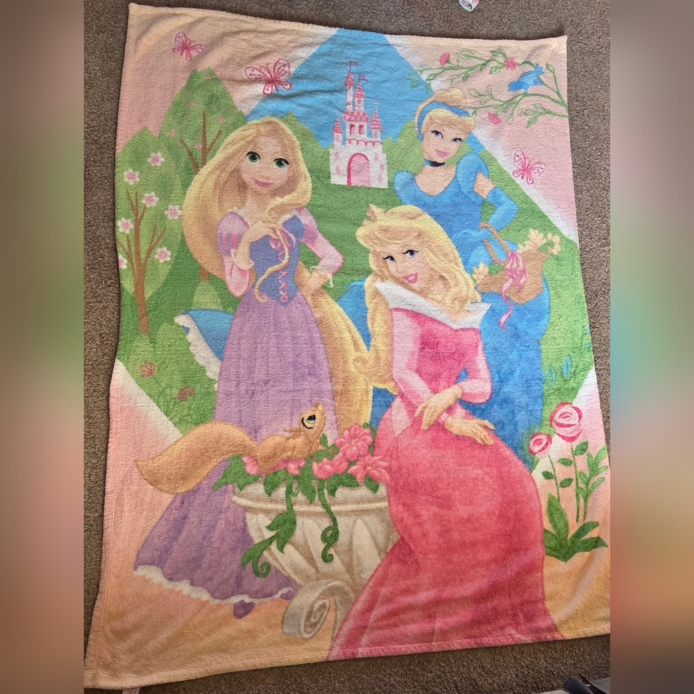 Disney Princess Garden Rest Plush Throw in Pink, Lavender and Blue